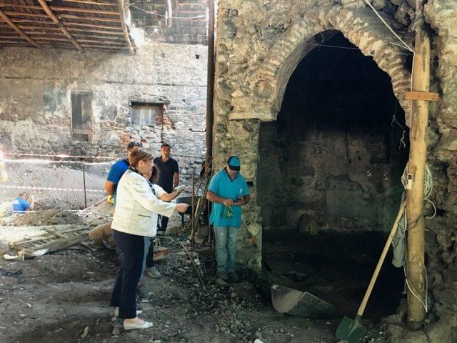 Başkan Pekdaş, “Tarihi korumayı biz iyi biliriz”