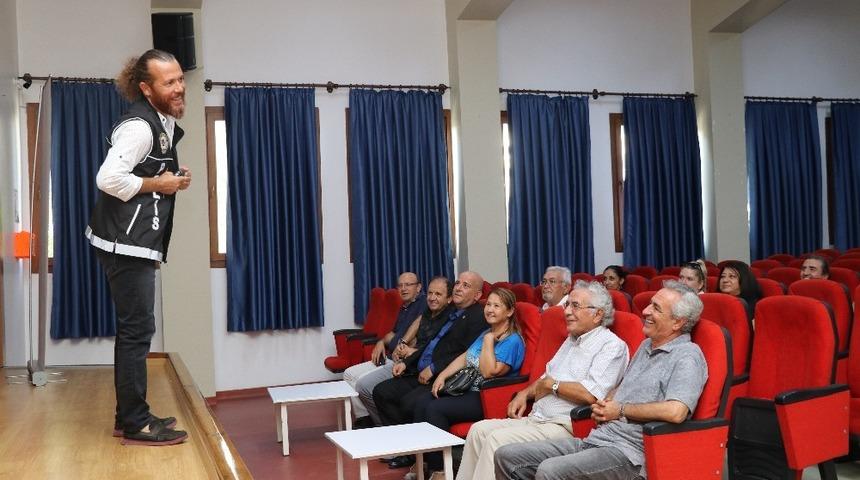 Toros &Uuml;niversitesi&rsquo;nde &rsquo;Madde Kullanımı ile M&uuml;cadele&rsquo; konferansı