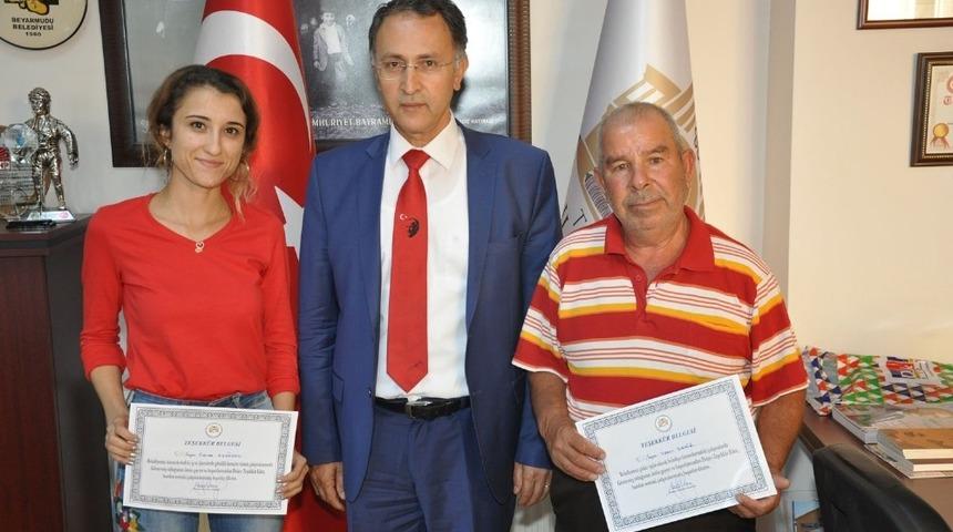 Başkan G&uuml;lbay, başarılı personeli &ouml;d&uuml;llendirdi