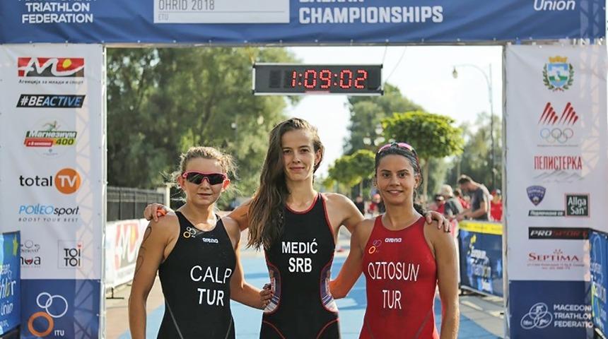 &Uuml;niversiteli gen&ccedil; sporculardan gurur veren başarılar