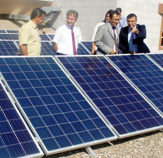 Alaşehir Devlet Hastanesi'ni artık güneş enerjisi aydınlatılacak