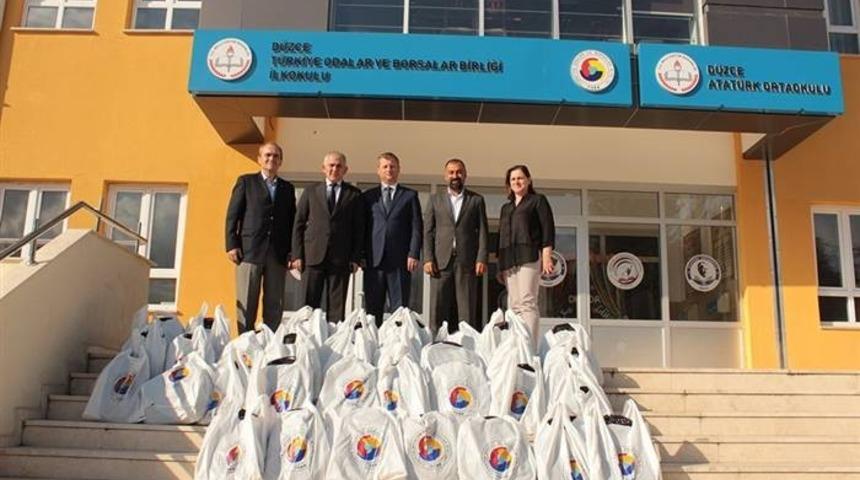 DTSO&rsquo;dan &ouml;ğrencilere kırtasiye yardımı