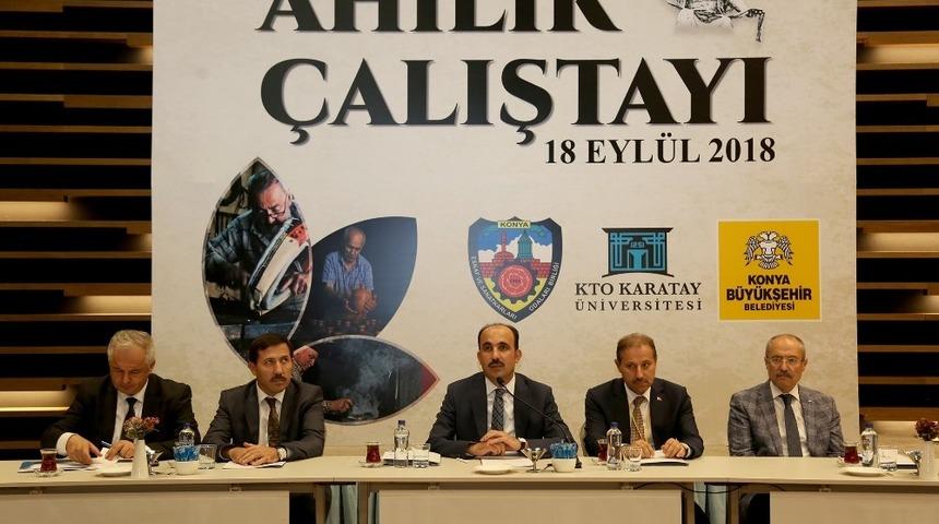 Başkan Altay: "Yerli &uuml;retelim, yerli t&uuml;ketelim"