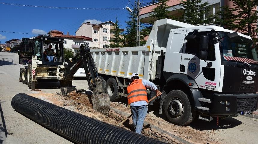 Bilecik&rsquo;te yaşanan sel olaylarının ardından yeni yağmur suyu hatları yapılıyor