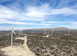 Akfen'den 530 milyon dolar yatırımla 13 rüzgar ve güneş enerjisi santrali
