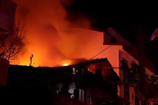Kocaeli'de Suriyeli ailenin evinde yangın: 2 ölü, 3 yaralı
