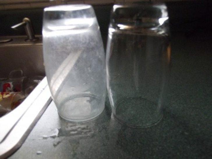 Cam Bardaklarınızda Oluşan Bulaşık Makinası Lekeleri Nasıl Ge&ccedil;er?