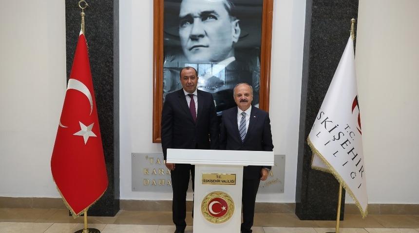 Vali &Ccedil;akacak, KVK Kurul Başkanı Bilir&rsquo;i kabul etti