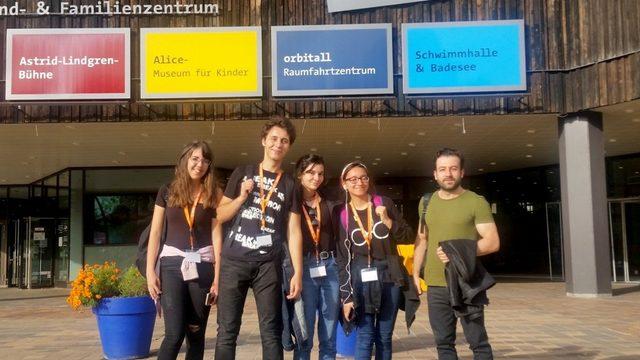 Genç tiyatrocular Almanya’dan döndü