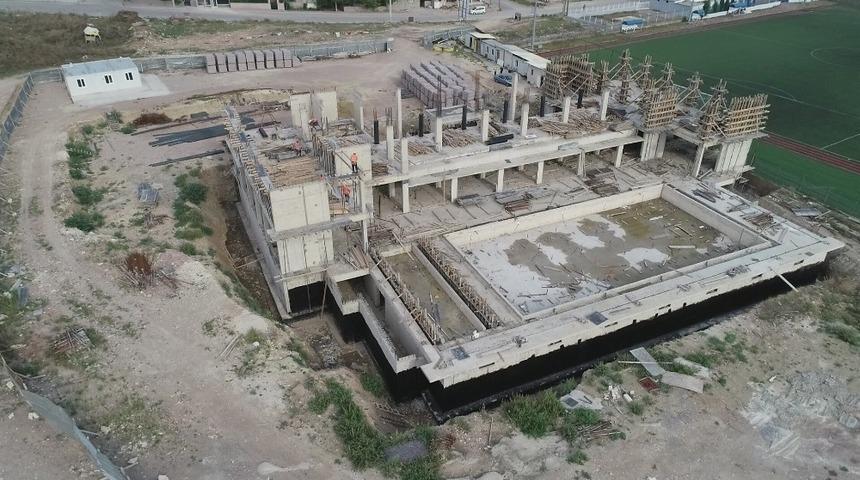 Dilovası Yüzme Havuzu hazırlanıyor