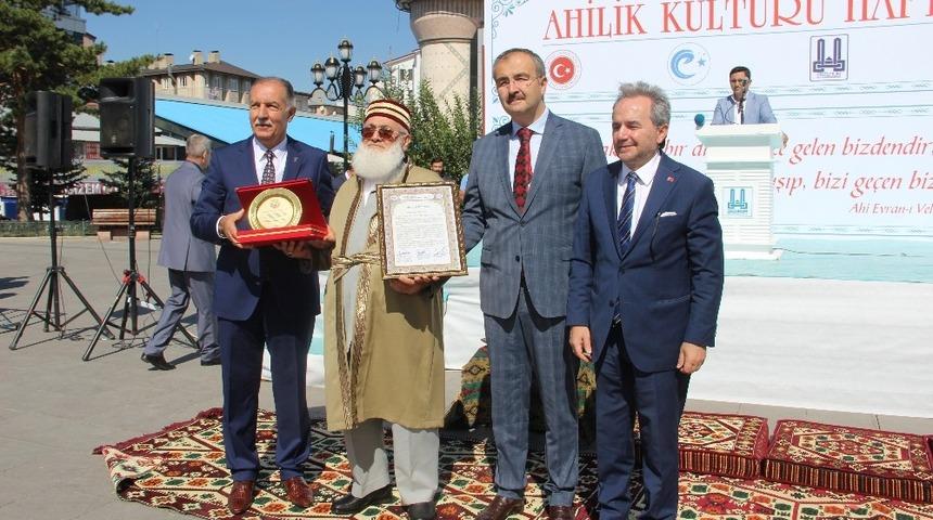 ESOB Başkanı Rasim Fırat: &ldquo;Ahilik felsefesinin ortak paydası insandır&rdquo;