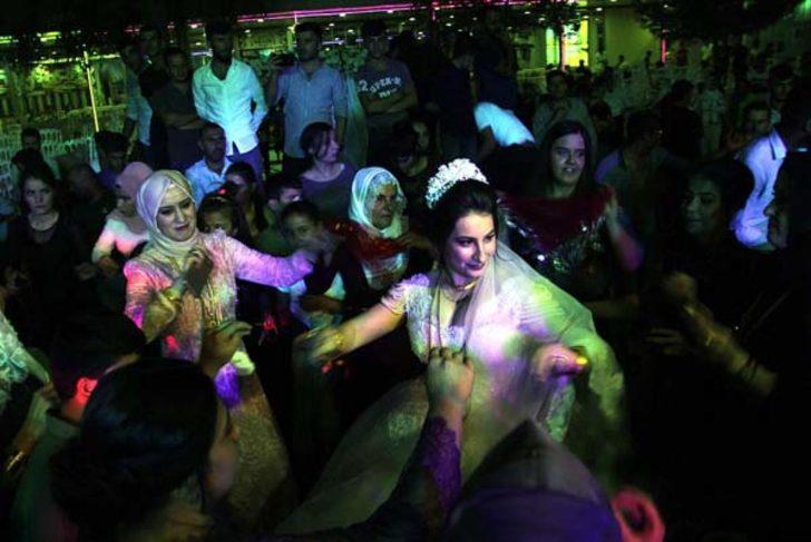  Böyle olur aşiret düğünü! Sır gibi gizlediler  G1