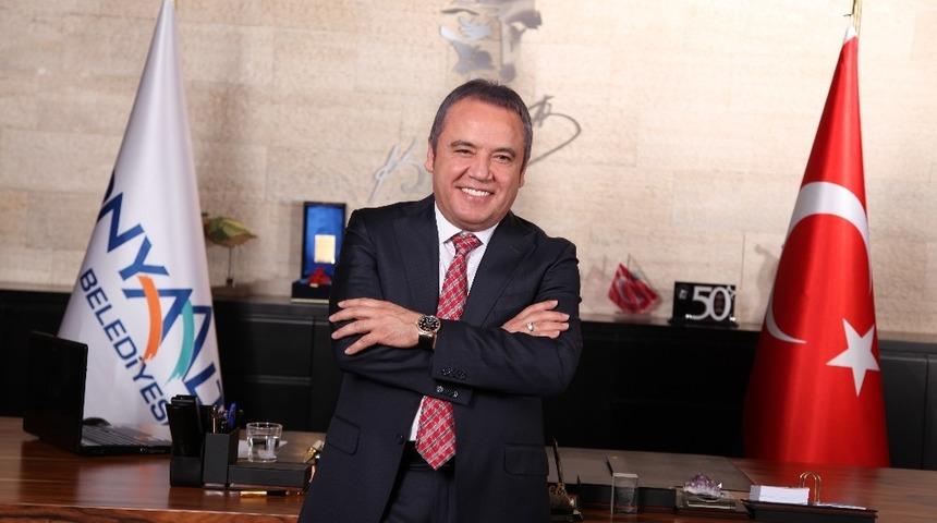 Başkan B&ouml;cek, anketten birinci sırada &ccedil;ıktı