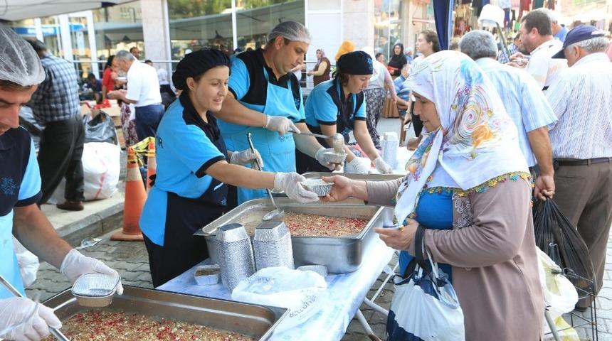 B&uuml;y&uuml;kşehir Belediyesi aşure dağıtacak