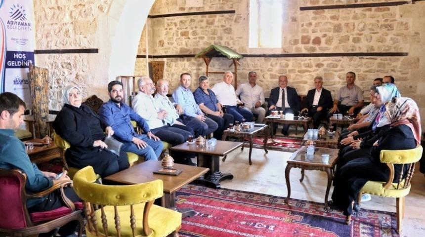 Başkan Kutlu AK Parti il y&ouml;netimi ile bir araya geldi