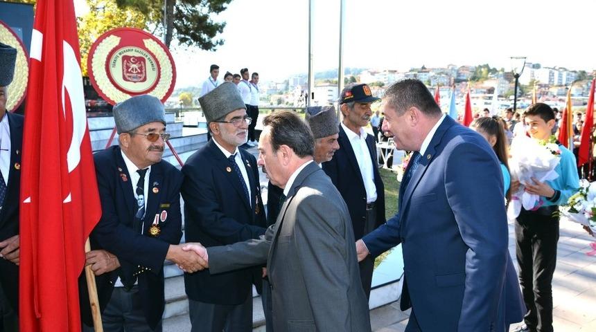 Alaplı ilçesinde Gaziler Günü dolayısıyla tören düzenlendi