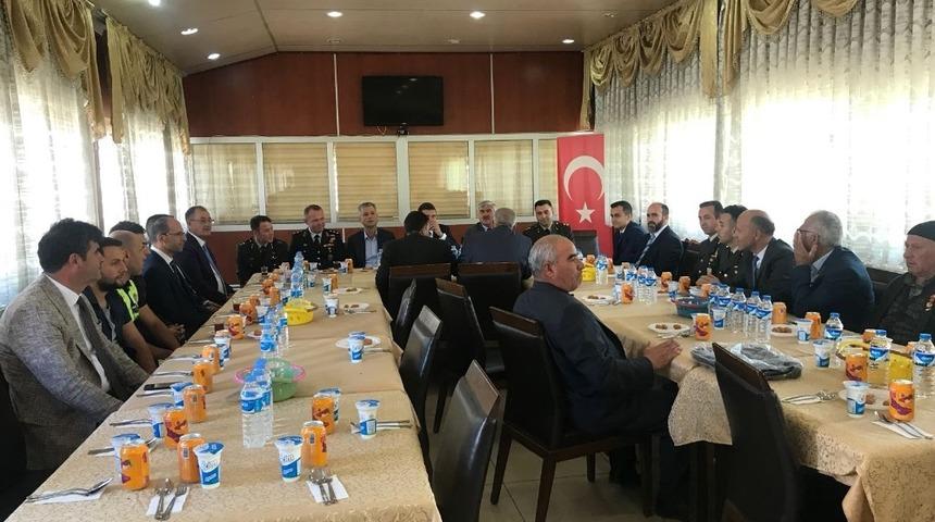 Horasan’da Gaziler Günü kutlandı