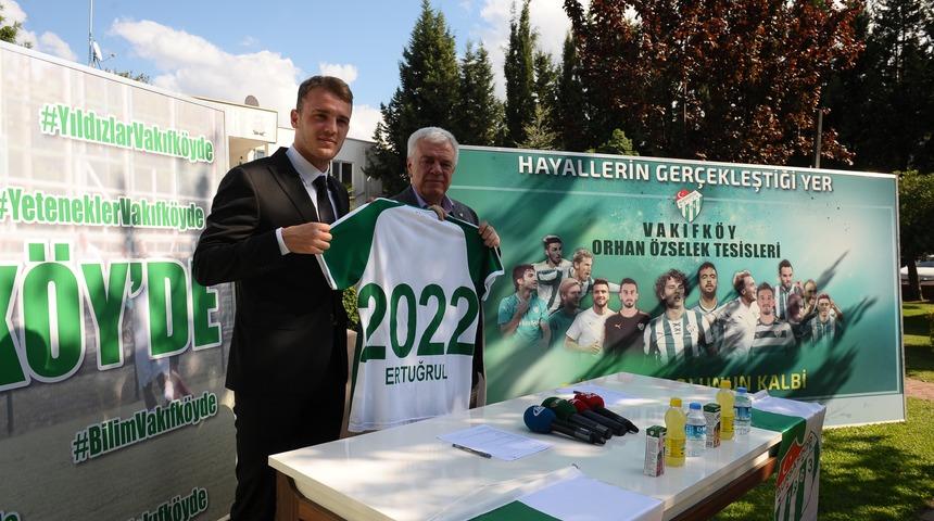 Bursaspor Ertuğrul Ersoy'un sözleşmesini 2022'ye kadar uzattı