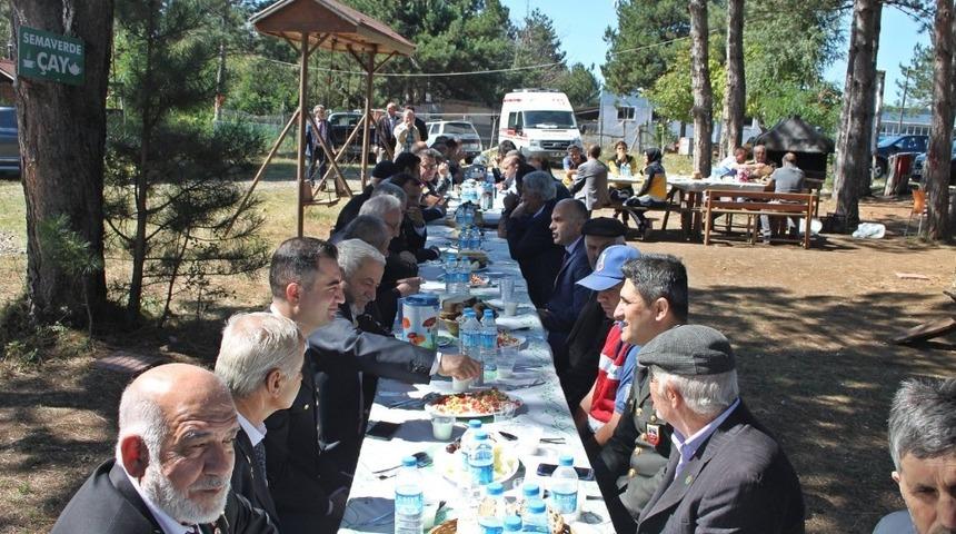 Ara&ccedil;&rsquo;ta gaziler, piknikte bir araya geldi