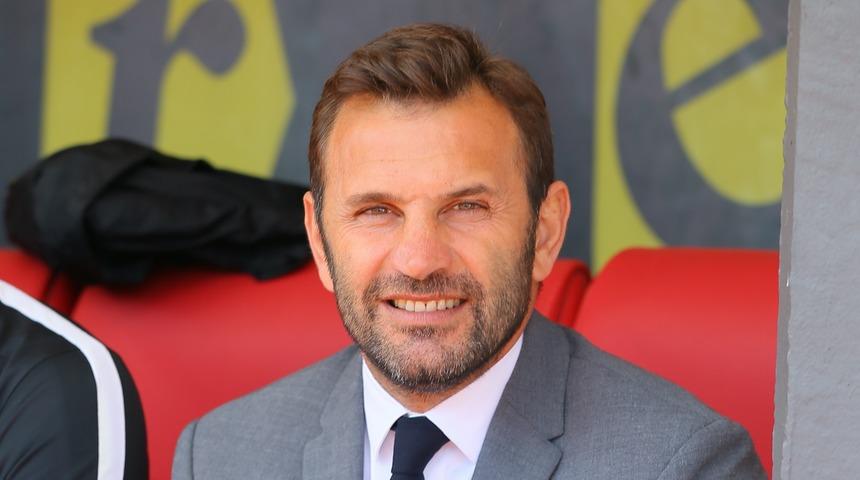 Çaykur Rizespor Okan Buruk ile 1 yıllık anlaşmaya vardı!