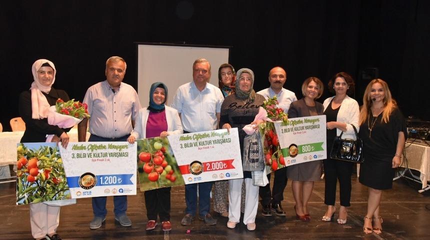 Kadın &Ccedil;ift&ccedil;iler Yarışıyor Elmalı etabı