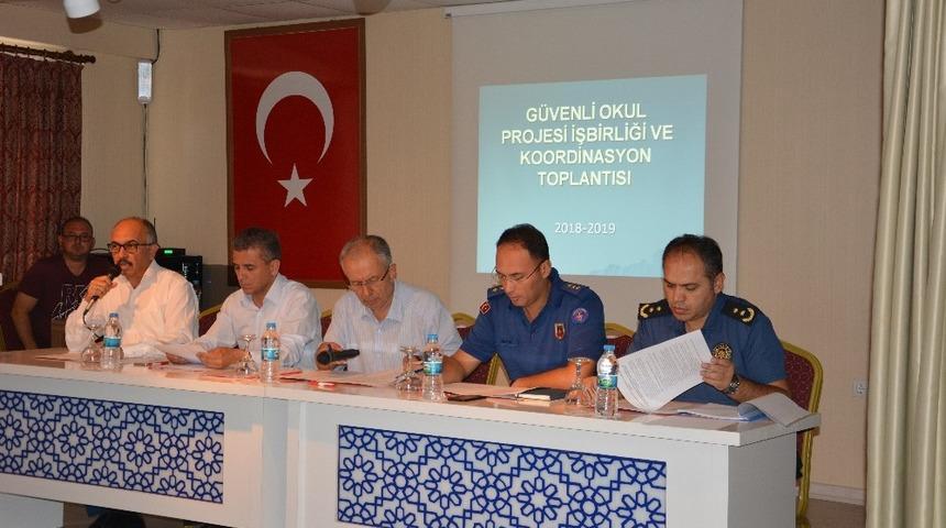 Kumluca&rsquo;da &ldquo;G&uuml;venli Okul&rdquo; toplantısı