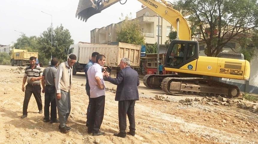 Çermik’te sıcak asfalt çalışmalarına başladı