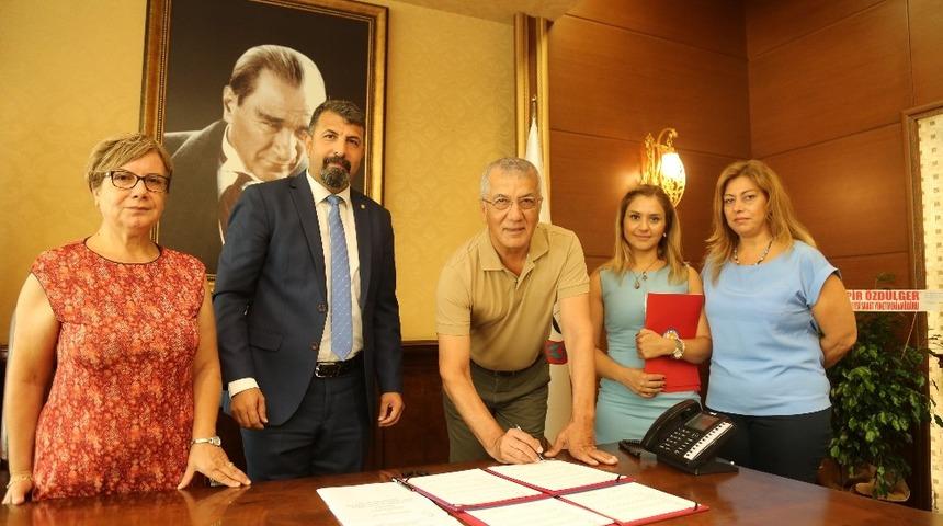 Mezitli&rsquo;de kadın ve &ccedil;ocuğa istismara karşı işbirliği