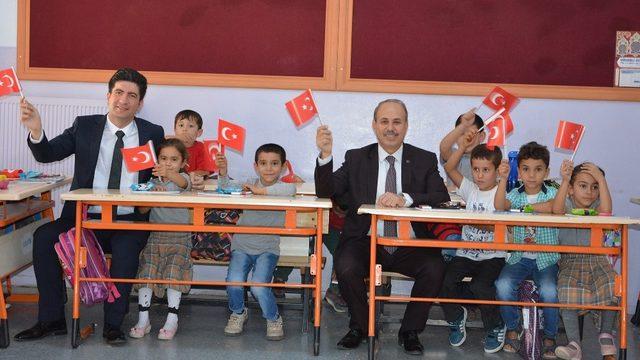 Başkan Kılıç, ders başı yapan öğrencileri ziyaret etti