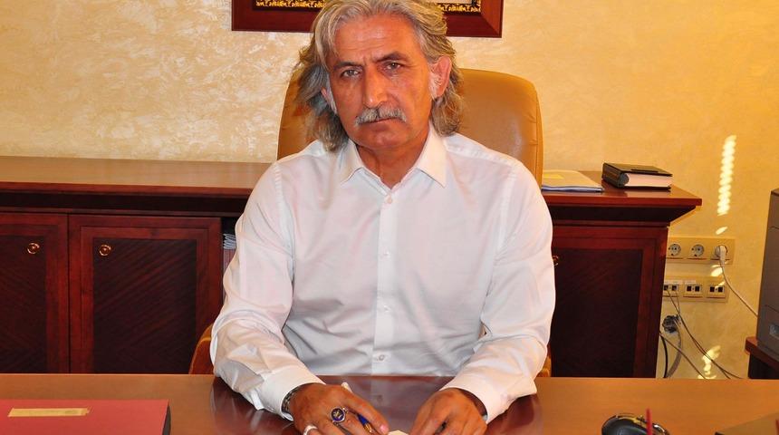 Ok atan, ata binen, resim yapan kaymakam İzmir'e atandı