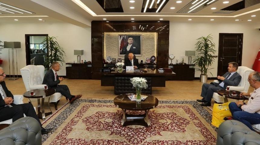 Beyşehirliler Başkan Yaşar’ı ziyaret etti