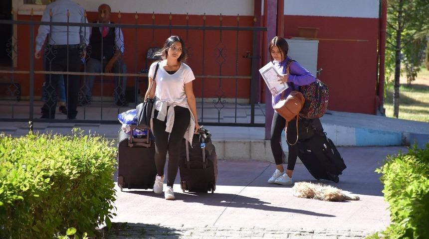 Isparta KYK yurtlarına rekor kayıt: Erkeklerde y&uuml;zde 88, kızlarda y&uuml;zde 100 doluluk