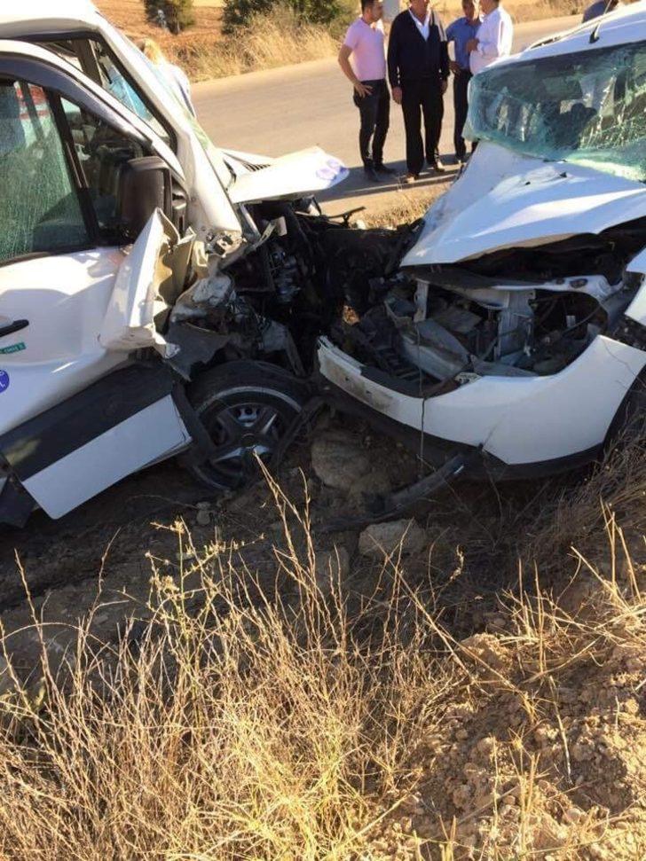 Antalya’da trafik kazası: 16 yaralı G2