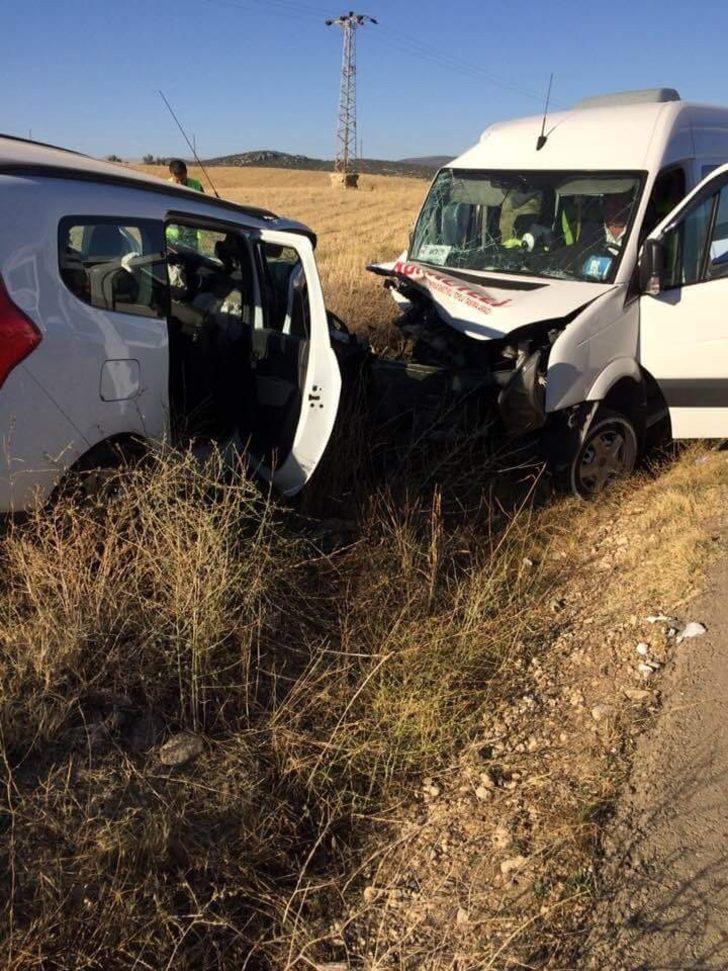 Antalya’da trafik kazası: 16 yaralı G5