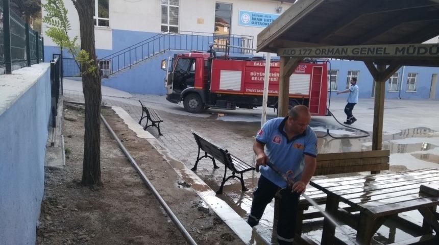 Balya&rsquo;da okul bah&ccedil;eleri pırıl pırıl oldu