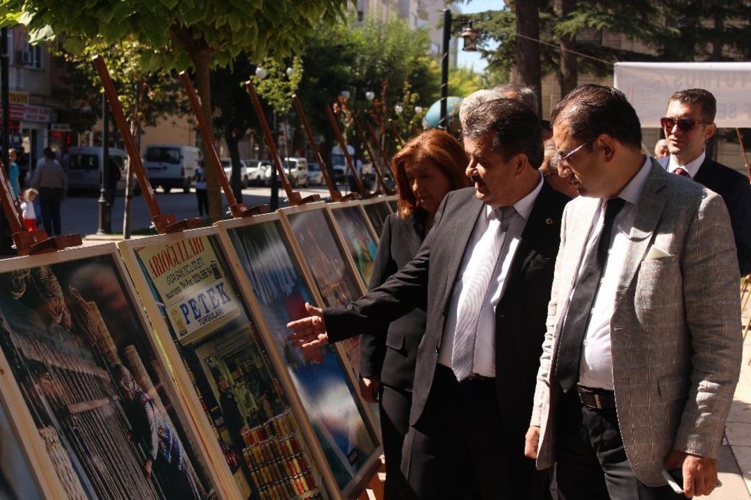 &ldquo;Kaybolmaya Y&uuml;z Tutmuş Meslekler Sergisi&rdquo; a&ccedil;ıldı