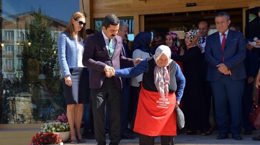 Kırşehir&rsquo;in lezzet mimarları &ouml;d&uuml;llerini aldı