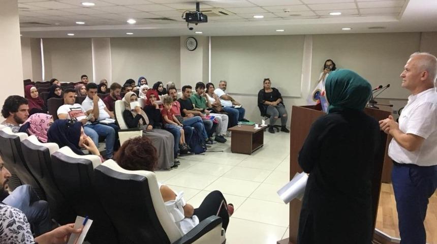 Mersin&rsquo;de sokak ekonomisi, mikro girişimcilik ve stratejik &uuml;r&uuml;n geliştirme eğitimleri verildi