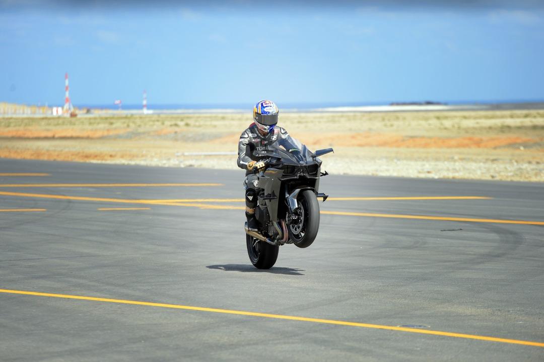  Teknofest'te b&uuml;y&uuml;k yarış! Kenan Sofuoğlu SOLOT&Uuml;RK&rsquo;e karşı