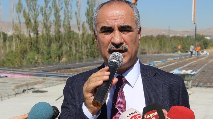 Sivas&rsquo;ın trafiğini rahatlatacak bulvarın yapımı s&uuml;r&uuml;yor