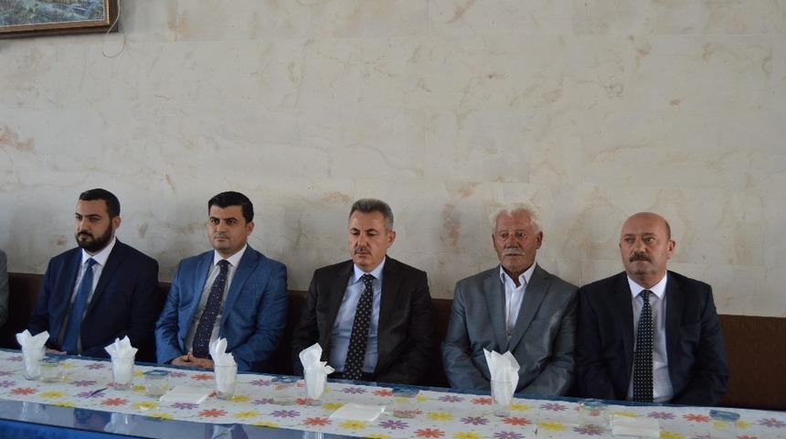 Vali Elban, Eleşkirt&rsquo;te  Başkan Sarı&rsquo;ya taziye ziyaretinde bulundu