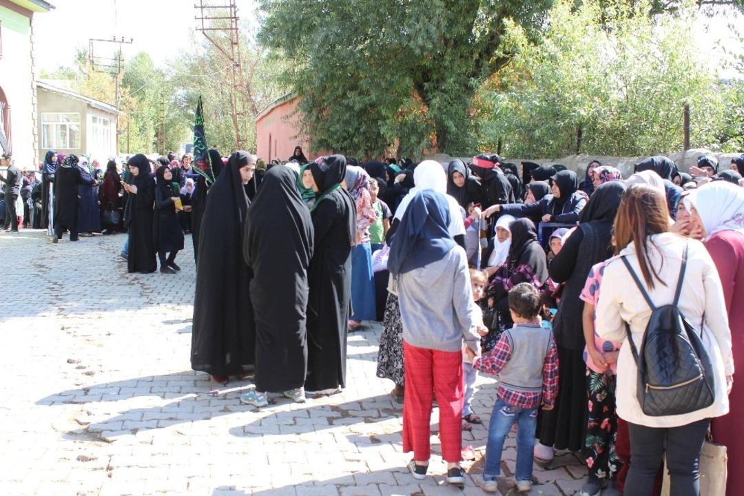 Ağrı&rsquo;da Hz. H&uuml;seyin ve Kerbela Şehitleri g&ouml;zyaşları i&ccedil;erisinde anıldı
