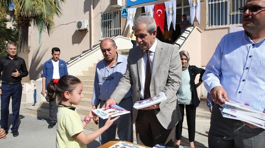 Demirkol, &ouml;ğrencilerle buluştu