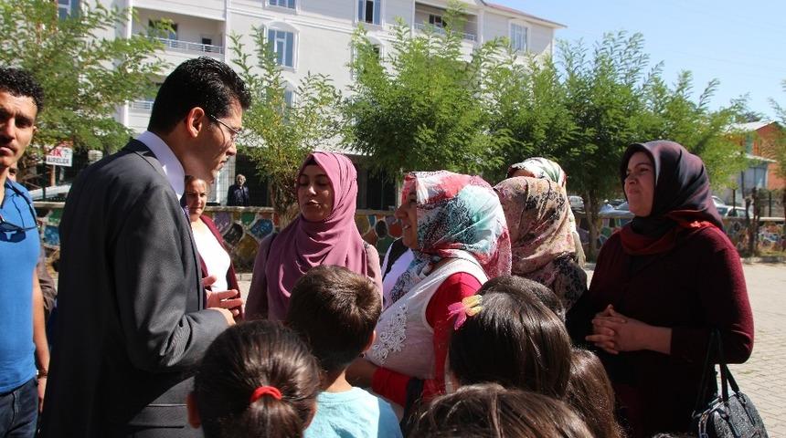 Vartolu Kadınlar kaymakamdan okul servisi talep ettiler