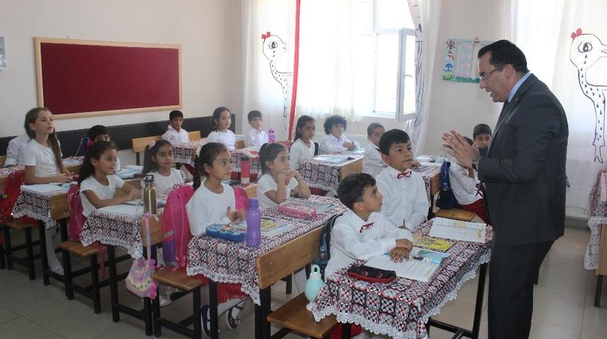 Kahta il&ccedil;esinde ilk&ouml;ğretim haftası kutlandı