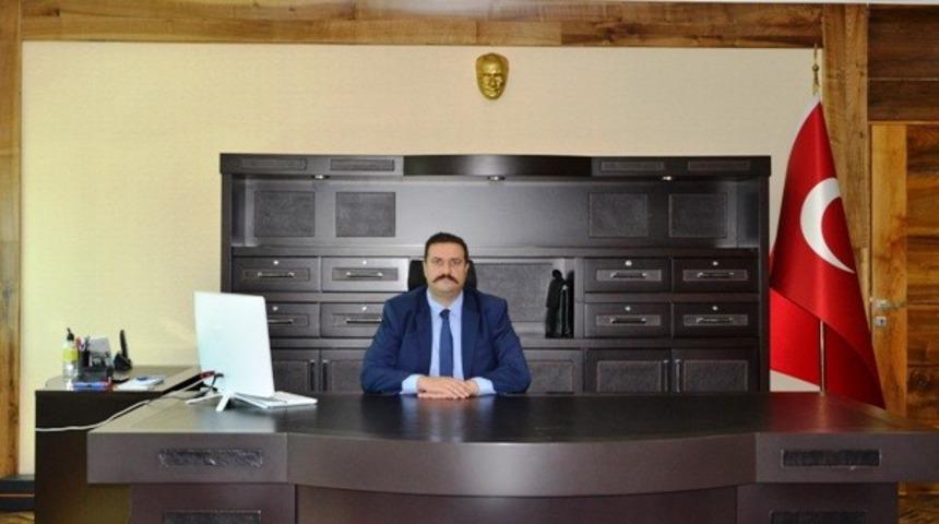 Bah&ccedil;esaray Kaymakamı Şatıroğlu g&ouml;reve başladı