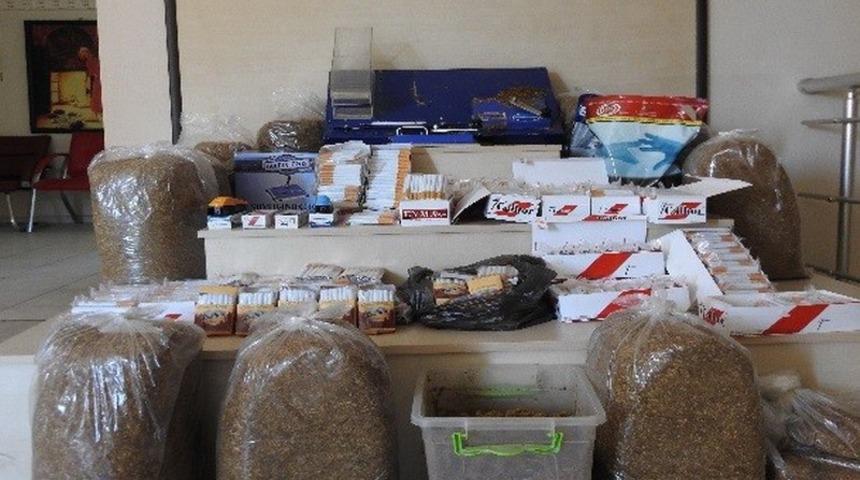 Uşak&rsquo;ta ilk kez seri t&uuml;t&uuml;n saran ka&ccedil;ak makina ele ge&ccedil;irildi