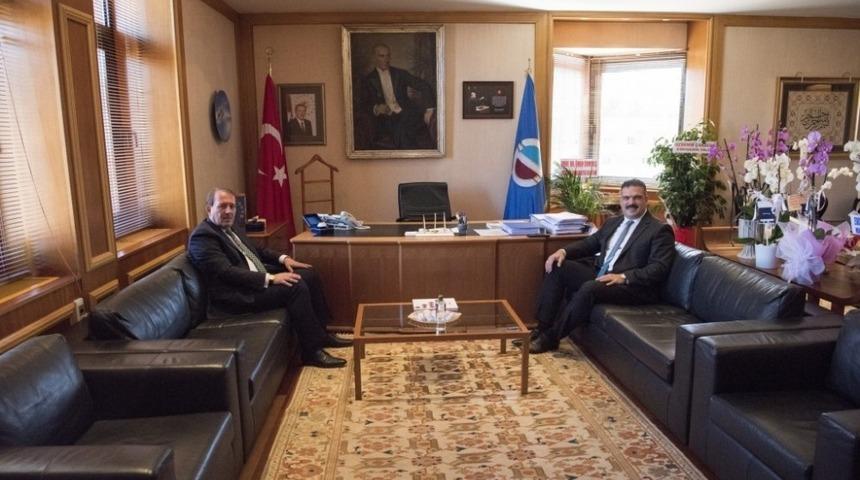 Milletvekili Karacan, Rekt&ouml;r&uuml; &Ccedil;omaklı&rsquo;yı ziyaret etti