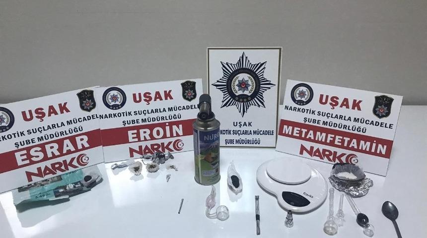 Uşak&rsquo;ta narkotik operasyonu: 13 g&ouml;zaltı