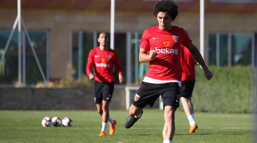 Büyük şok! İdmanda ayağı kırıldı